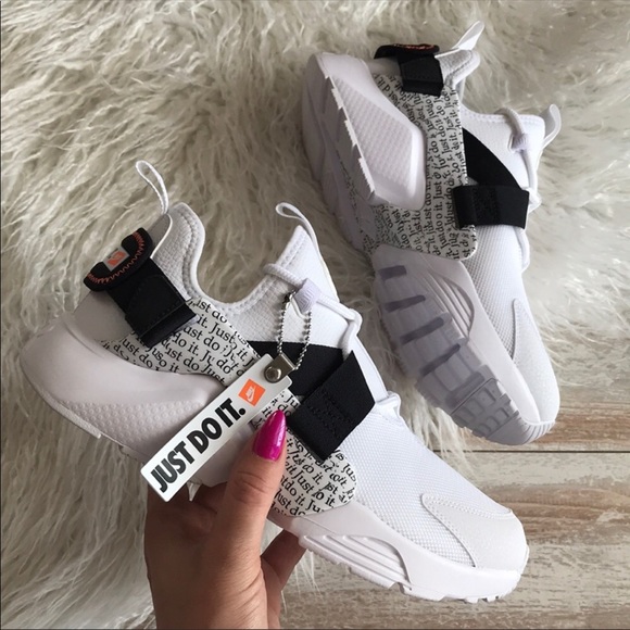 NWT Nike Huarache City Premium - Picture 8 of 8